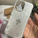Shield Trust Creative stereo Apple phone case
